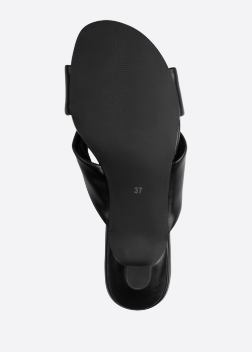 Marco Tozzi bateliai