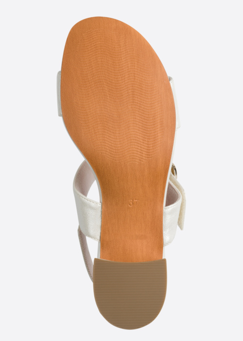 Marco Tozzi bateliai