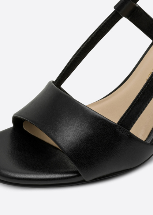 Marco Tozzi bateliai