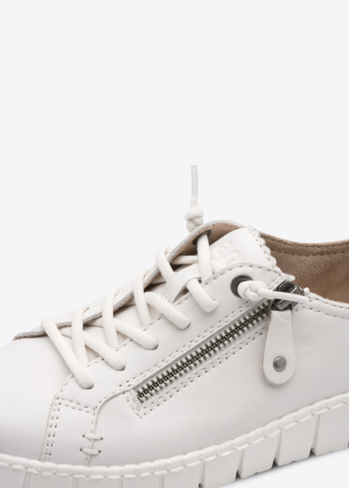 Jana laisvalaikio bateliai