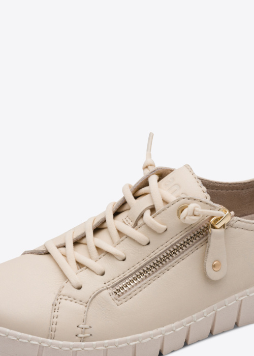 Jana laisvalaikio bateliai