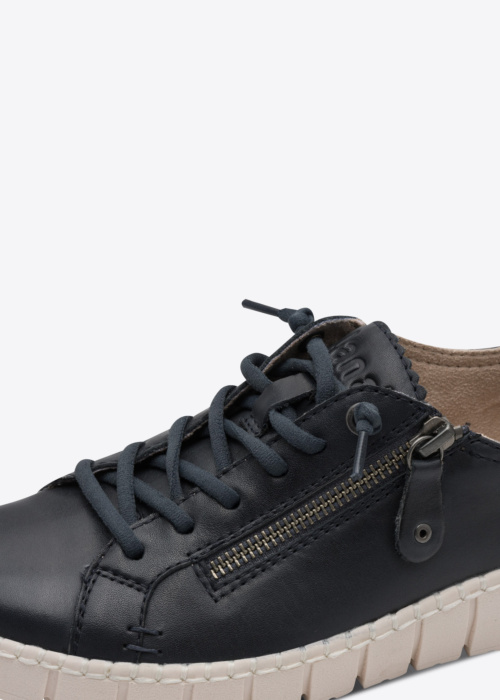 Jana laisvalaikio bateliai