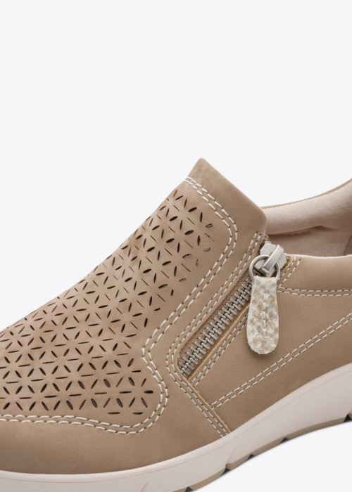 Jana laisvalaikio bateliai