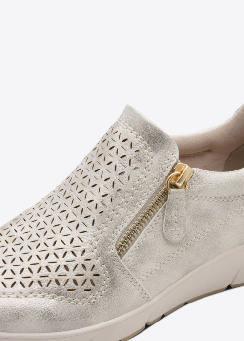 Jana laisvalaikio bateliai