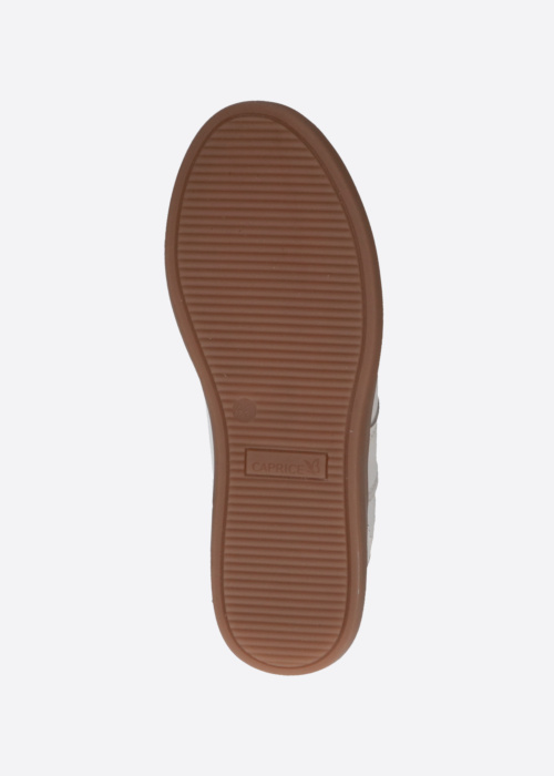 Caprice laisvalaikio bateliai