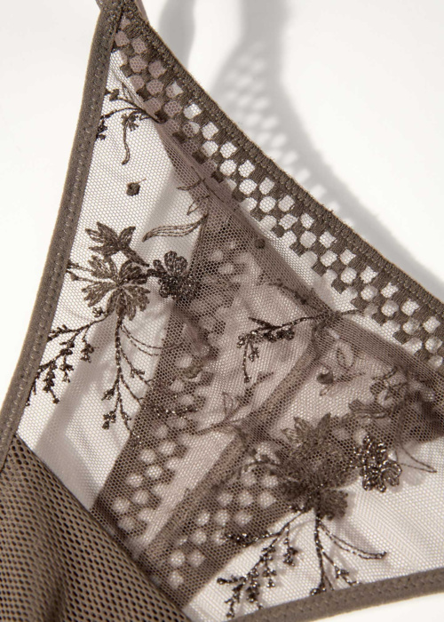 Passionata stringai Suzy