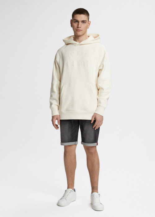 Diverse džinsiniai šortai