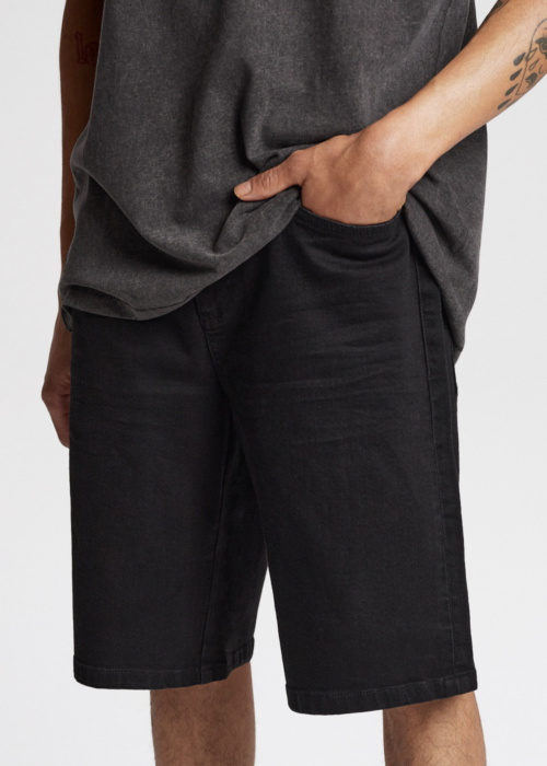 Diverse džinsiniai šortai