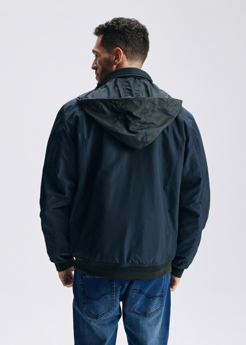 Diverse pavasario-rudens striukė Trueter