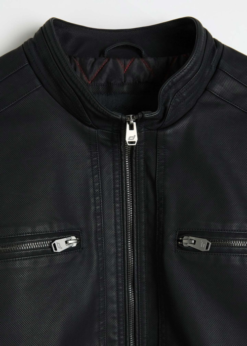 Diverse pavasario-rudens striukė Bering