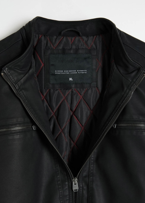 Diverse pavasario-rudens striukė Bering