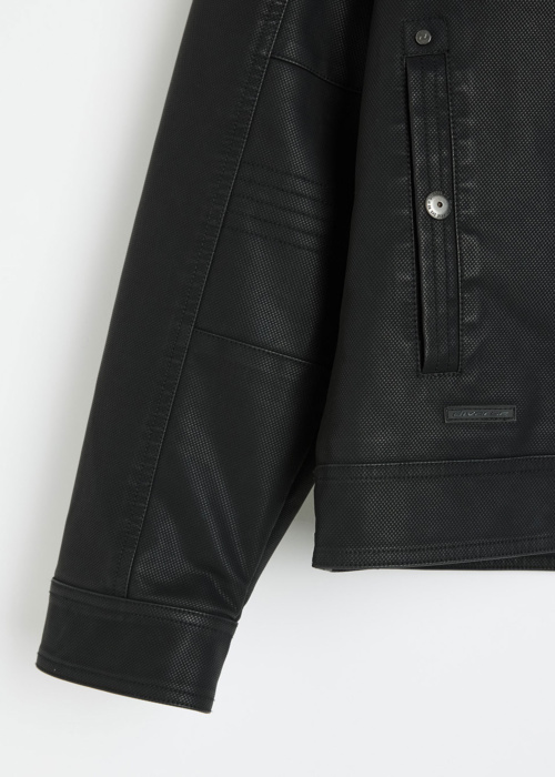 Diverse pavasario-rudens striukė Bering