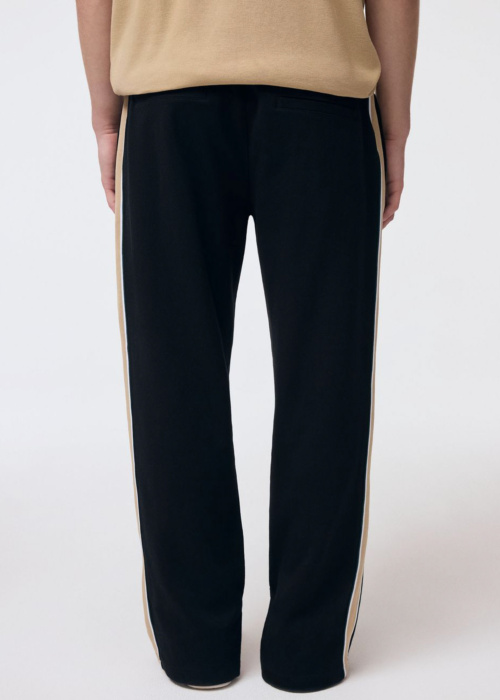 Diverse sportinės kelnės Strike