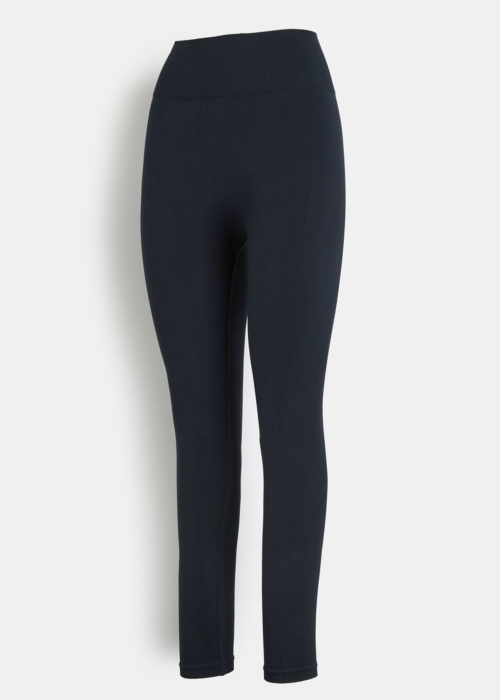 Diverse tamprės Aket