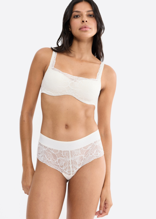 Triumph kelnaitės Bmu Illusion Lace
