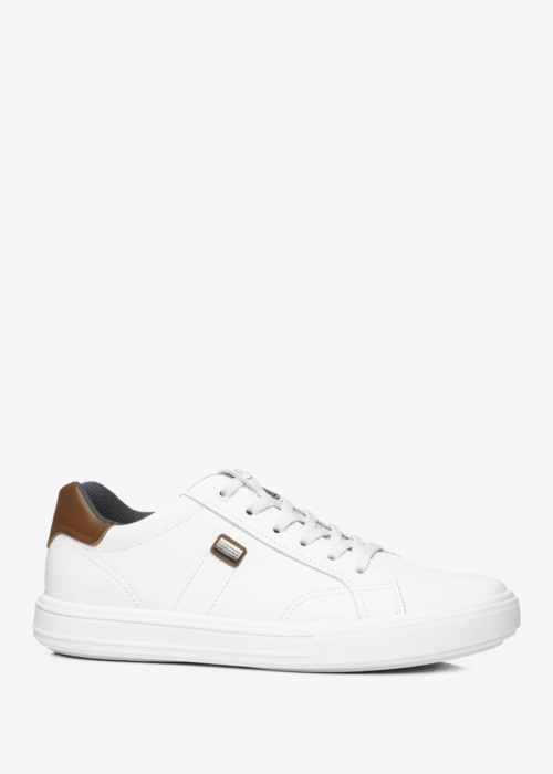 Pegada laisvalaikio bateliai