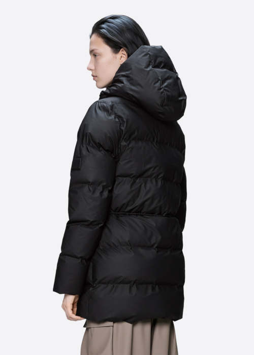 Rains dygsniuota žiemine striuke Alta Long Puffer String W3T4