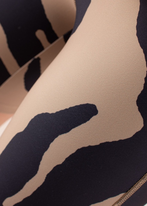 Object tamprės Pose