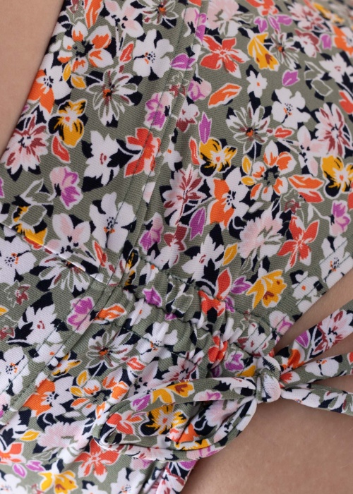 Esprit maudymosi kelnaitės