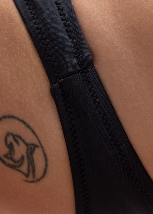 Lauma maudymosi kelnaitės