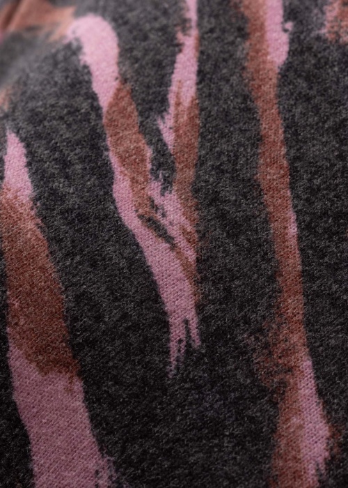 b.young palaidinė Sky