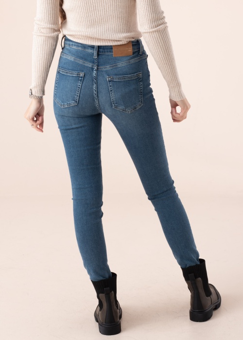 Only džinsai Blush