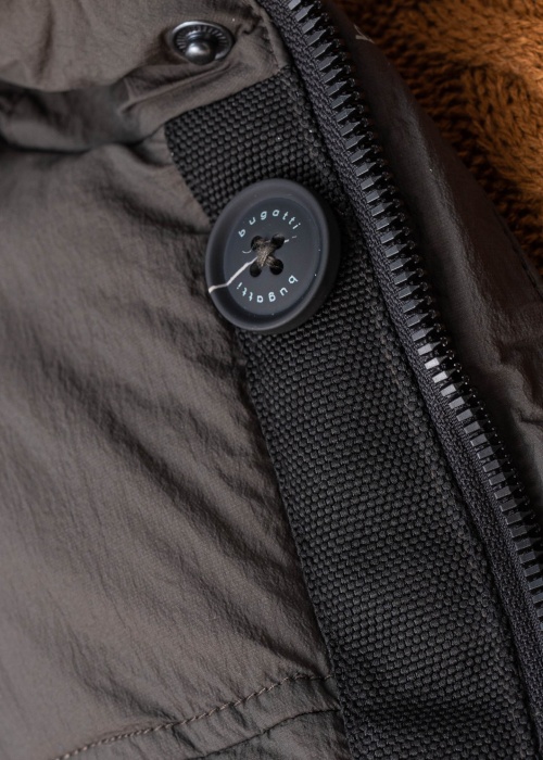 Bugatti žieminė striukė