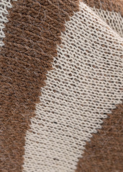 Only megztinis Jaida