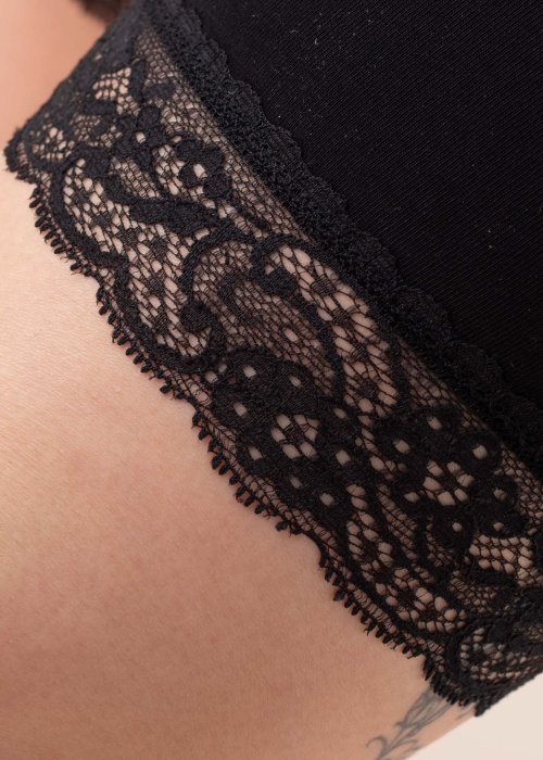 Vero Moda Curve tamprės Lennon