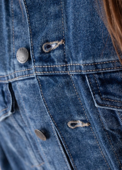 Only džinsinis švarkas