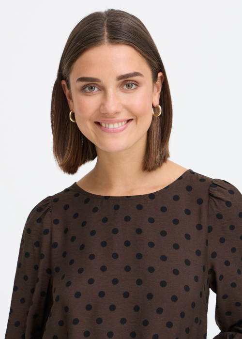 Fransa palaidinė Adara 3