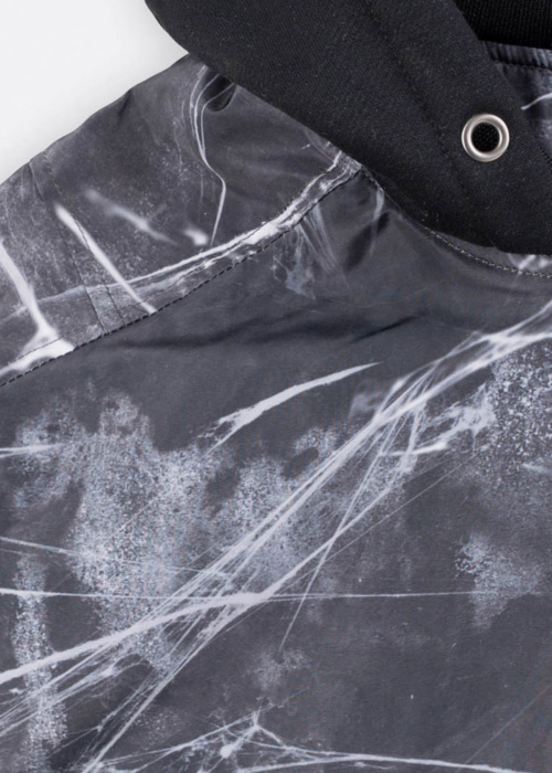 Reporter Young pavasario-rudens striukė