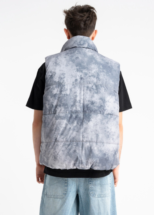 Reporter Young liemenė