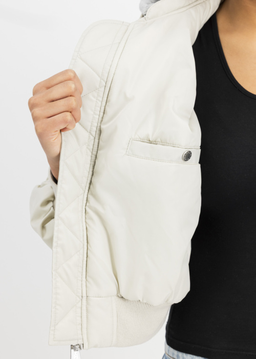 Alpha Industries pavasario-rudens striukė