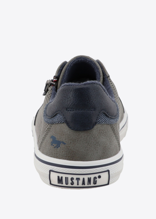 Mustang laisvalaikio batai Ignazio