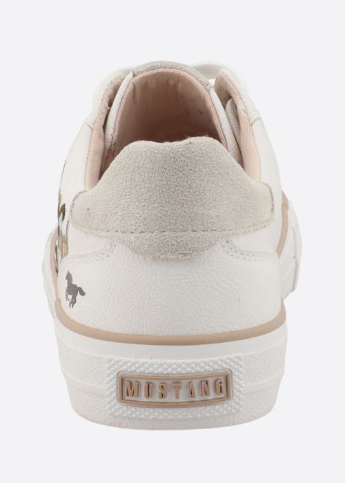 Mustang laisvalaikio batai Ulla