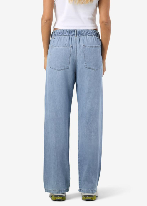 Noisy May kelnės Rine