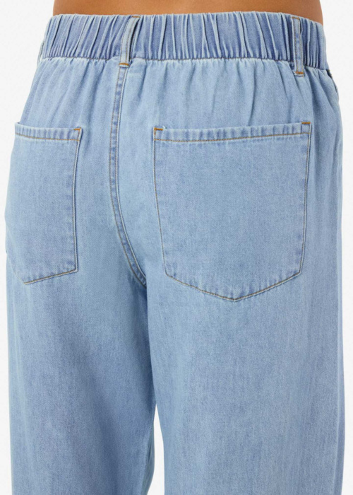 Noisy May kelnės Rine