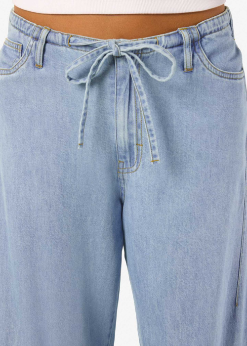 Noisy May kelnės Rine