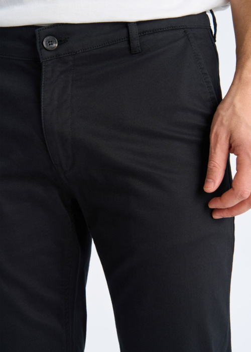 Lindbergh Black kelnės Superflex Chino