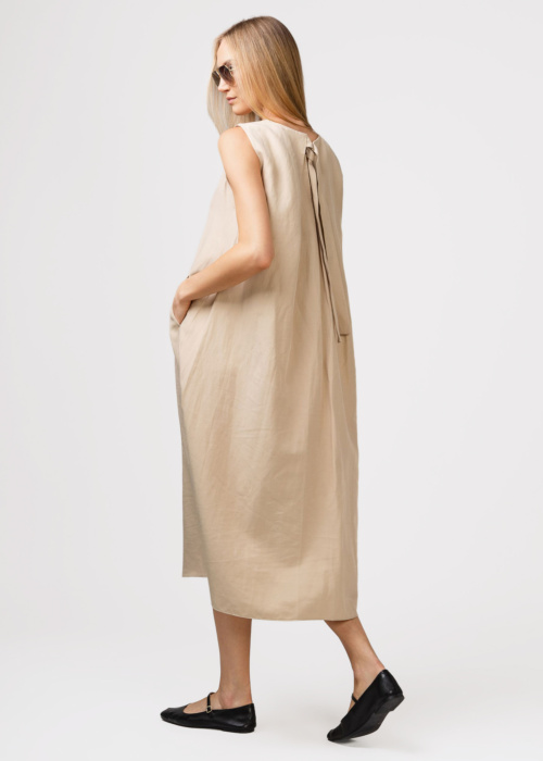 Ivo Nikkolo suknelė