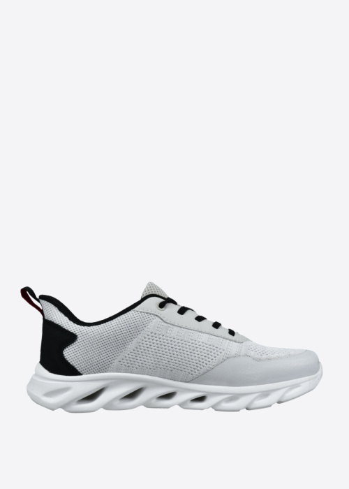 Bugatti laisvalaikio bateliai Caraway