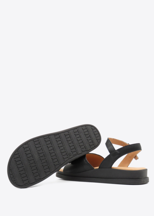 Ten Points bateliai Alma