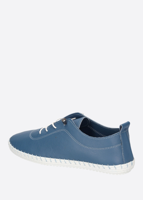 Cosmos laisvalaikio bateliai