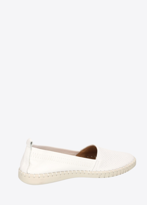 Cosmos laisvalaikio bateliai