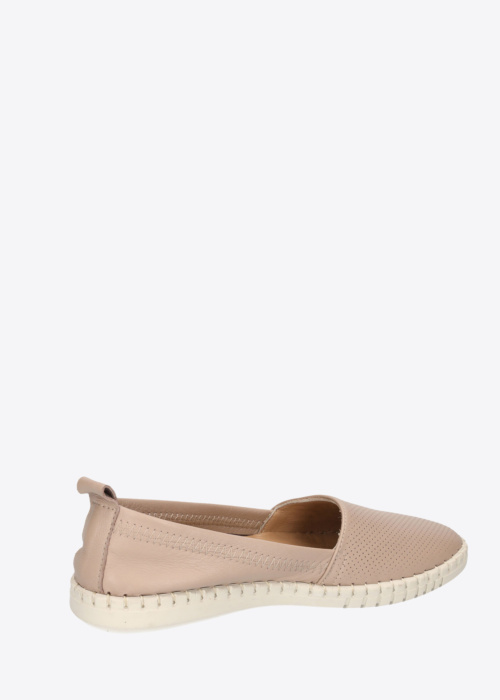 Cosmos laisvalaikio bateliai