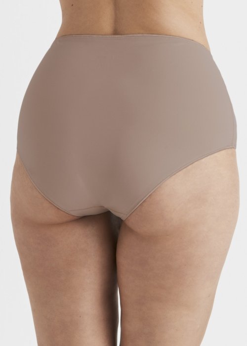 Miss Mary of Sweden kelnaitės