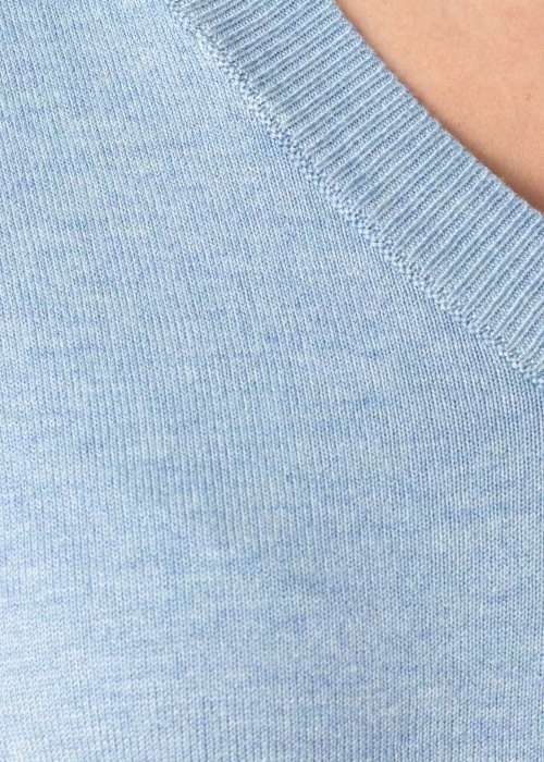 b.young megztinis Pimba1