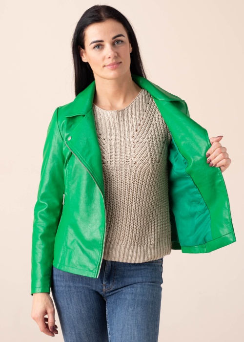 Only striukė Melisa