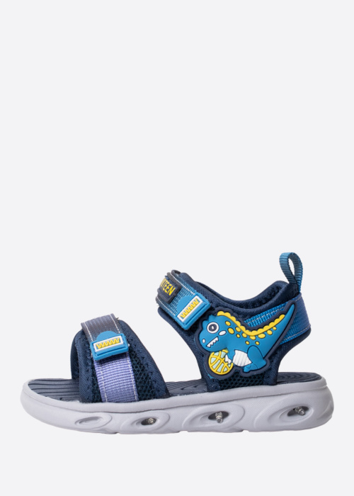 Best Buy šviečiančios basutės